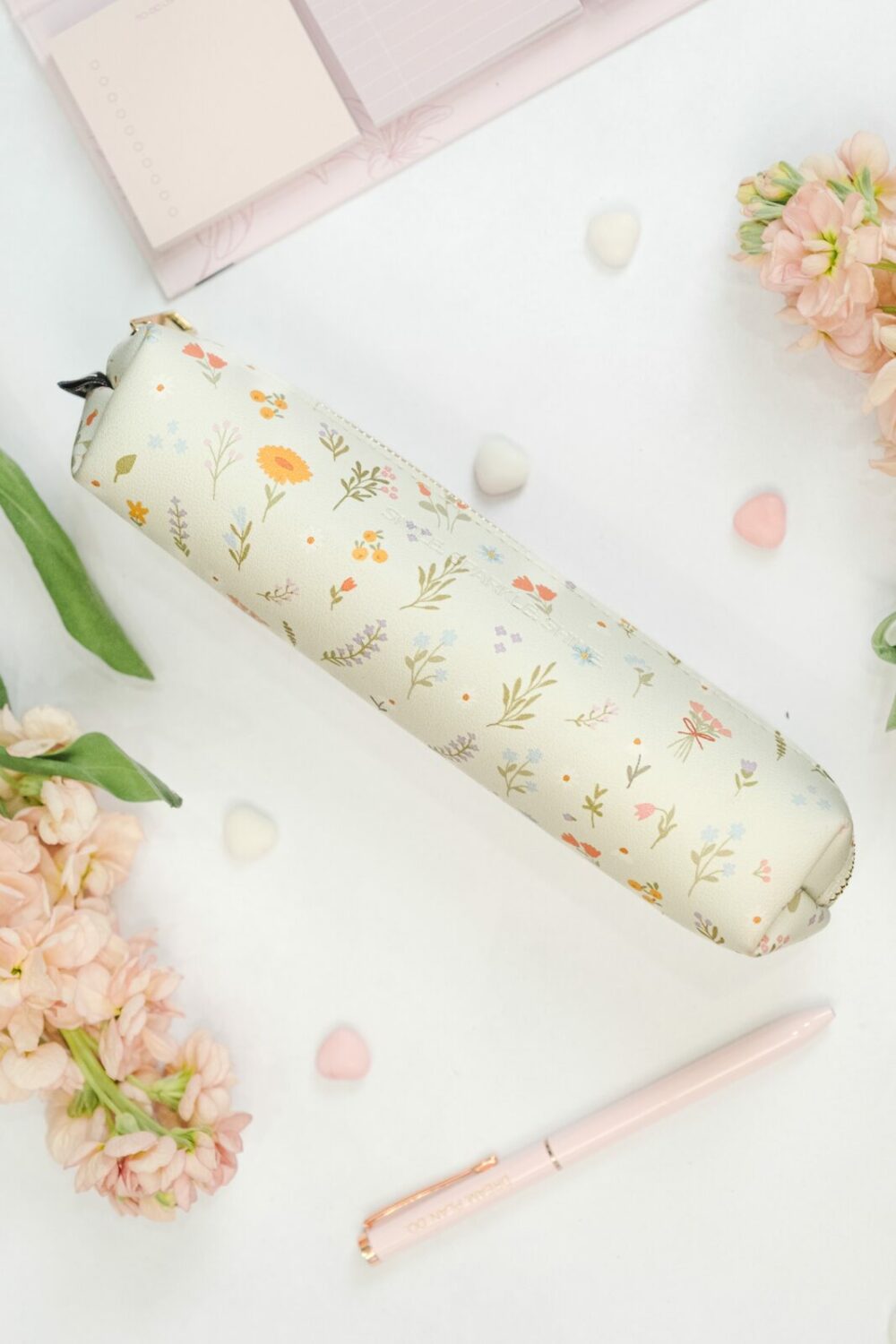 Astuccio per matite con fiori - smile. sparkle. shine.