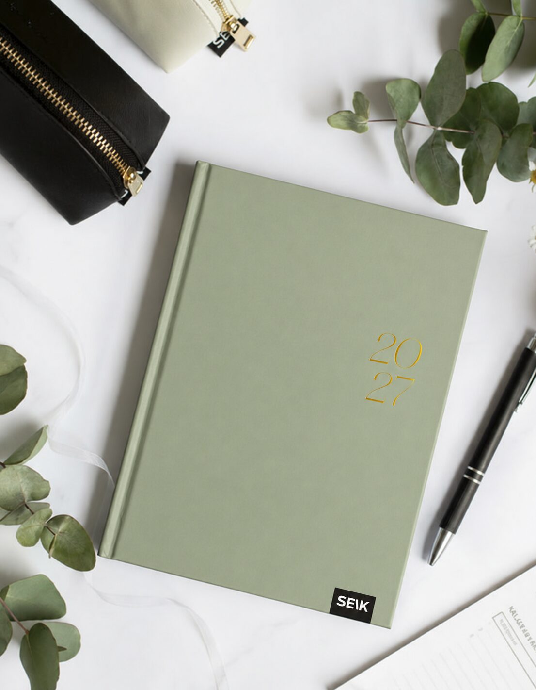 Happy Calendar planner 2027 (A5) - verde salvia